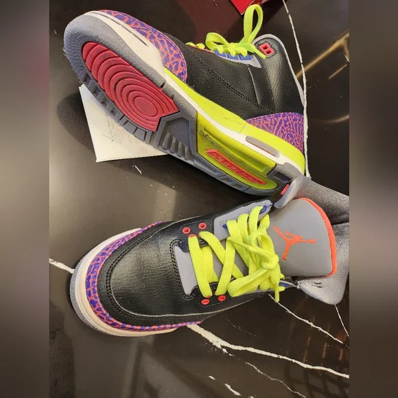 COPY - Authentic Jordan - Picture 2 of 7